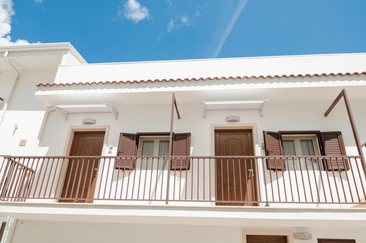 Hotel La Caravella Vieste Exterior photo